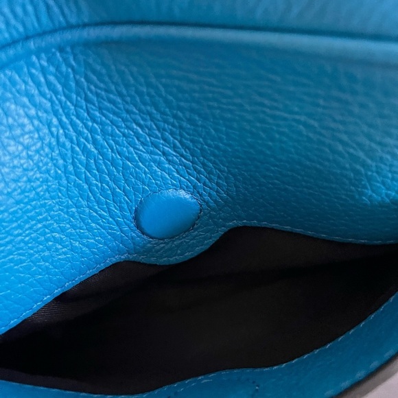 MOSCHINO COUTURE Lambskin Blue Leather Gold Chain Crossbody/Clutch - Picture 10 of 16